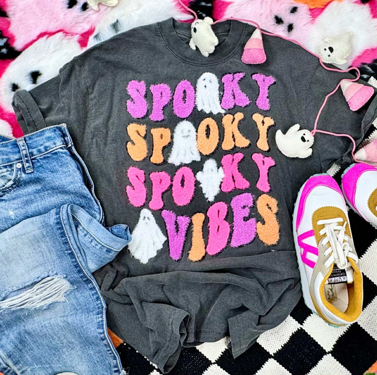 Fluffy Print Spooky Vibes Tee